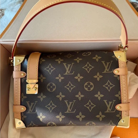 Louis Vuitton Side Trunk MM - Picture 2 of 3